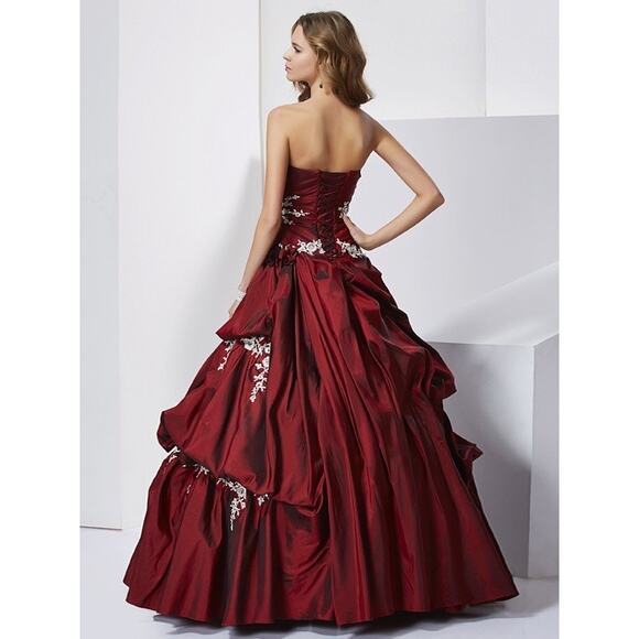 Burgandy Ball Gown Sweetheart Beading Long Taffeta Quinceanera Dress size Medium - Picture 2 of 16